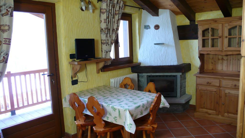 Residence Les Myosotis Champoluc Dış mekan fotoğraf